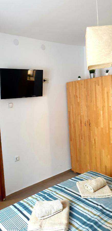 Apartments And Room Vela Senj  Zewnętrze zdjęcie
