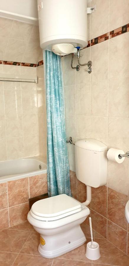 Apartments And Room Vela Senj  Zewnętrze zdjęcie