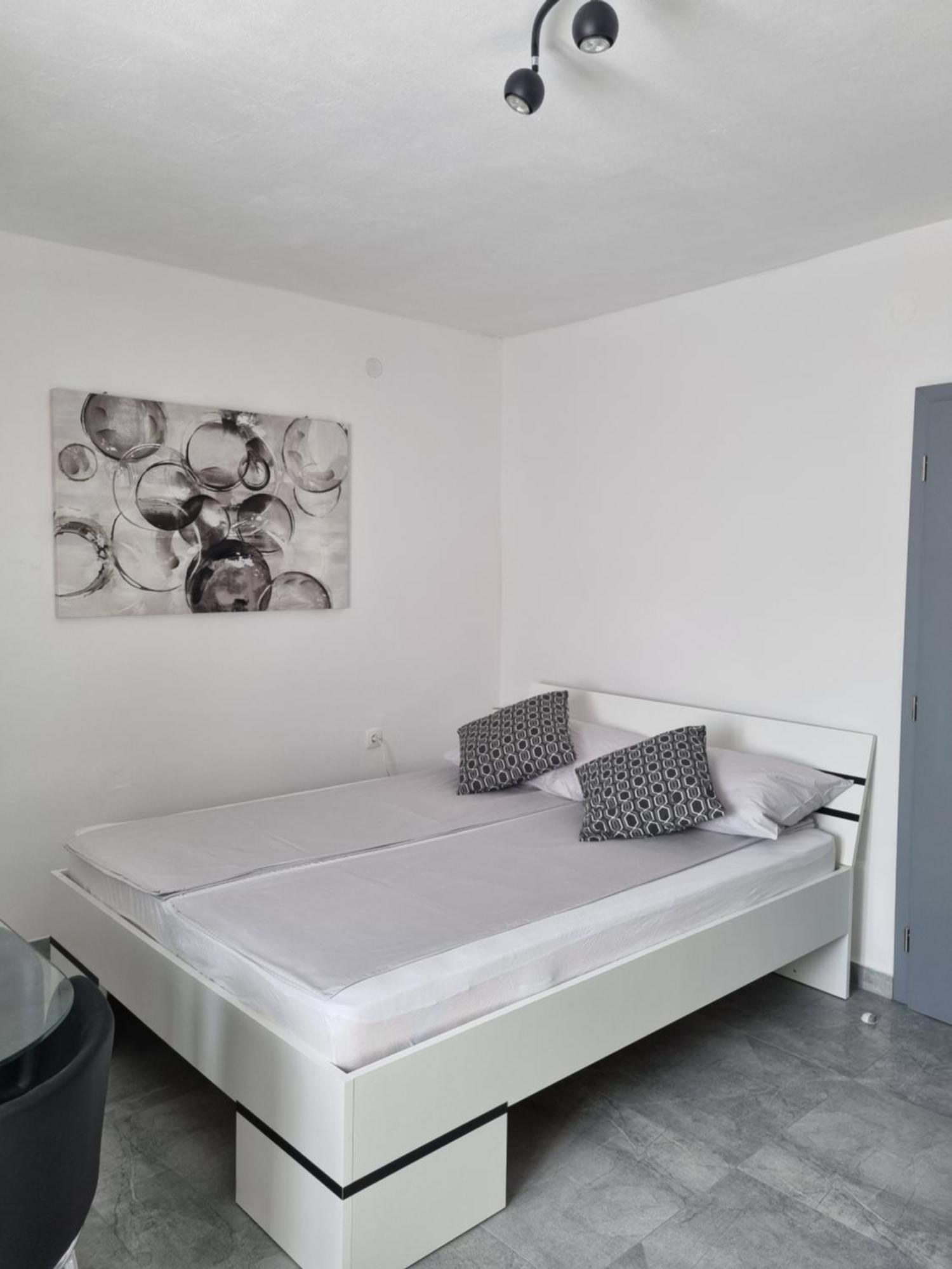 Apartments And Room Vela Senj  Zewnętrze zdjęcie